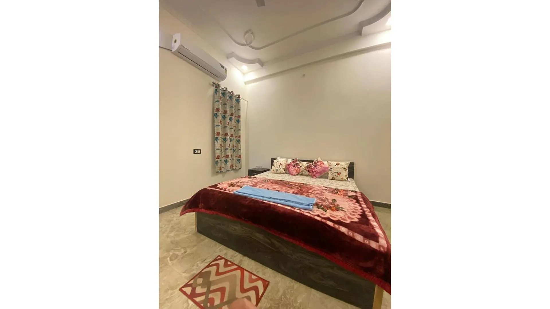 Srinivasan Villa Varanasi