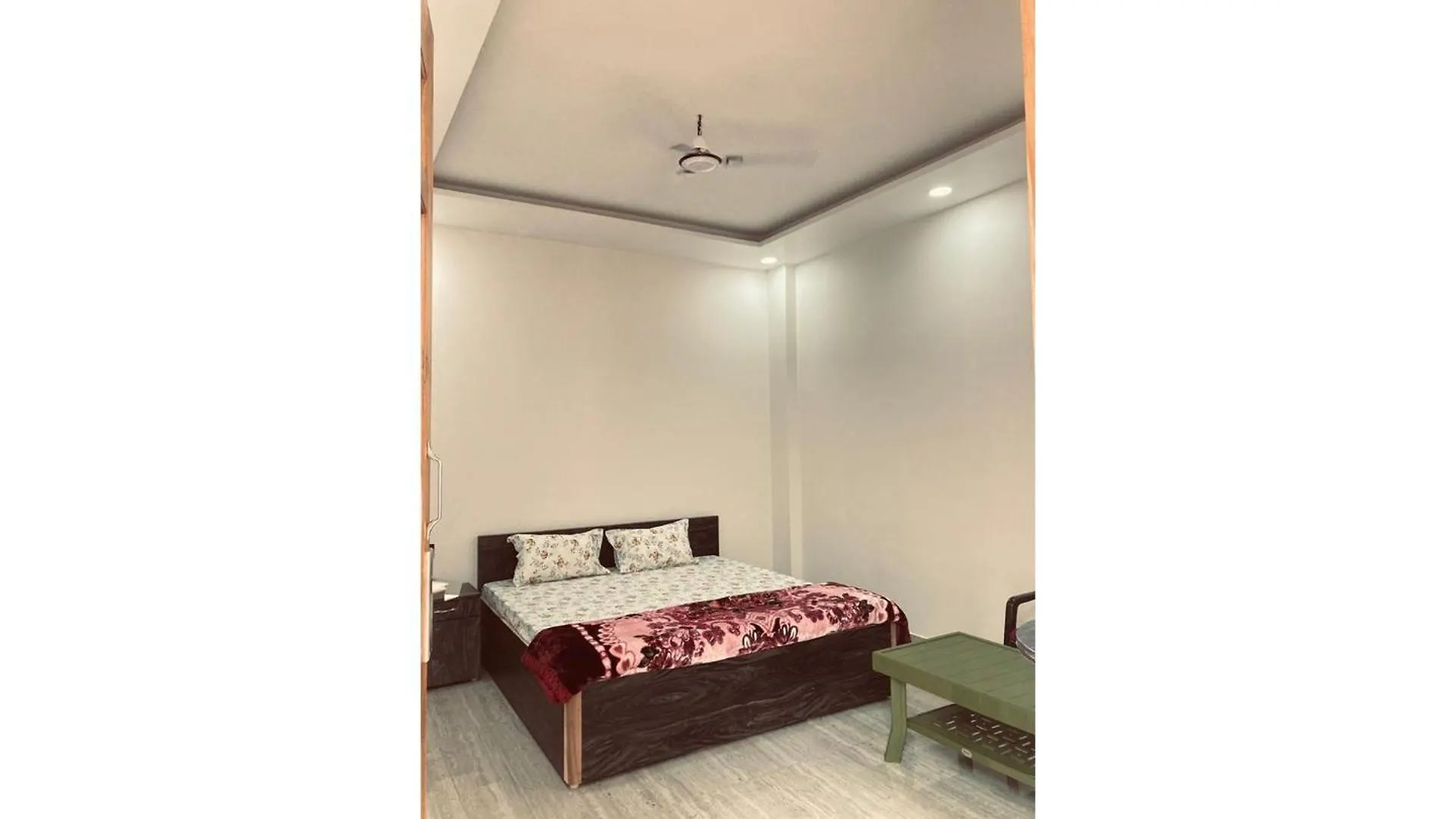 Srinivasan Villa Varanasi