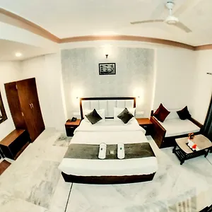 *** Hotel Tripli India